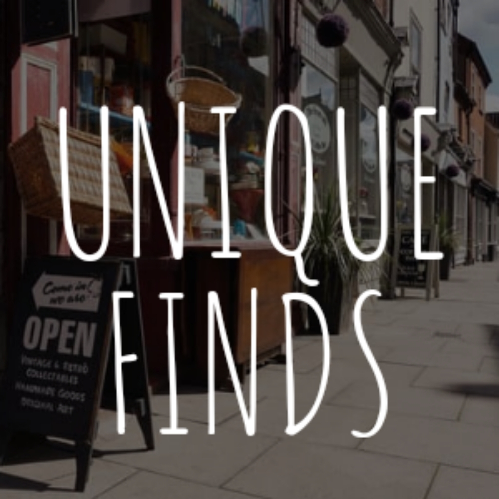 Meet your Posher, Cheryl of Unique Finds.